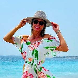 Meet your Posher, Felicia